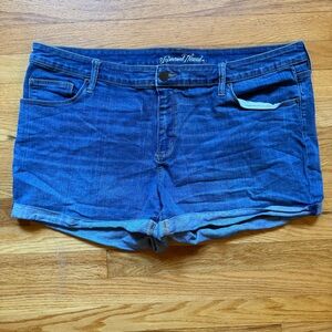 Universal Thread Women's Dark Blue Jean Shorts